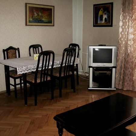 Apartment On Tumanyan 耶烈万 客房 照片