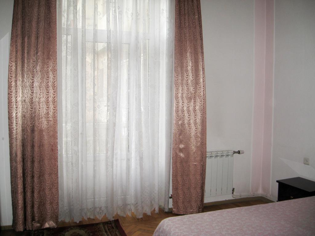 Apartment On Tumanyan 耶烈万 客房 照片