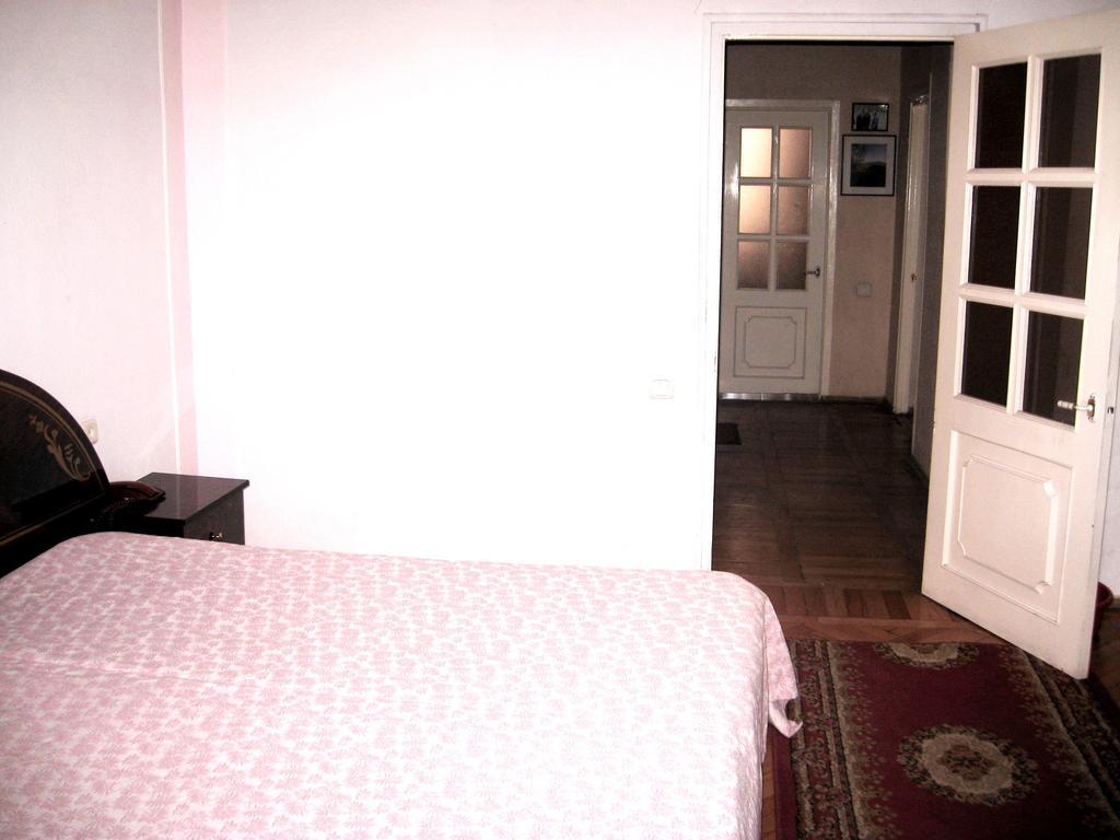 Apartment On Tumanyan 耶烈万 客房 照片